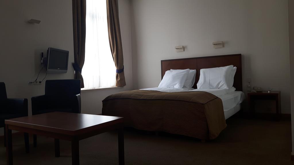Hotel Prinse Антверпен Екстериор снимка