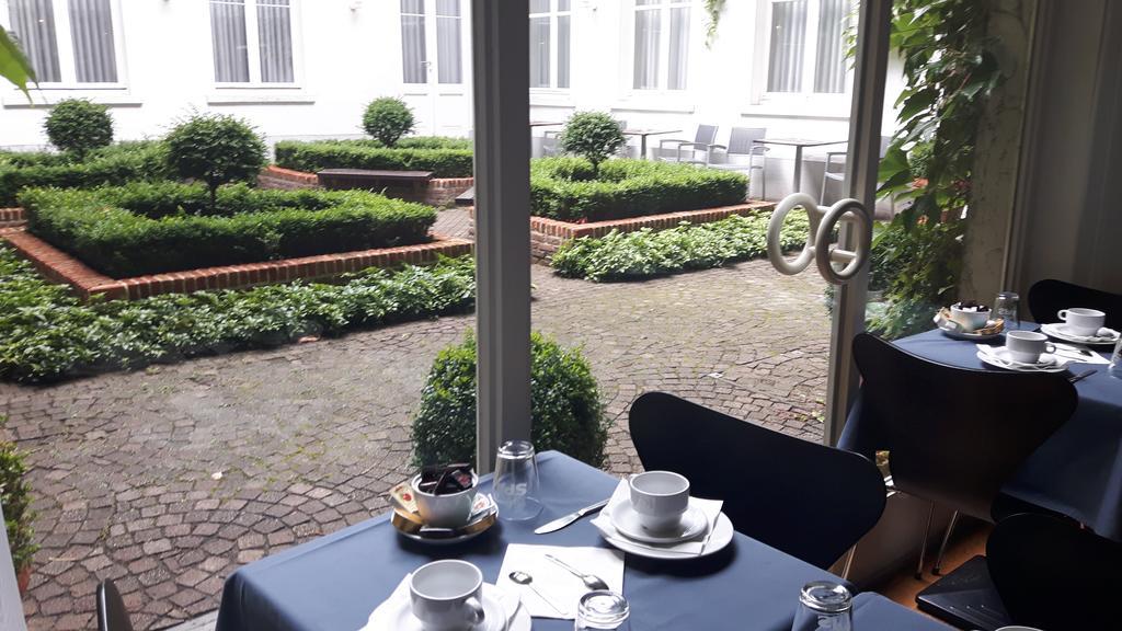 Hotel Prinse Антверпен Екстериор снимка